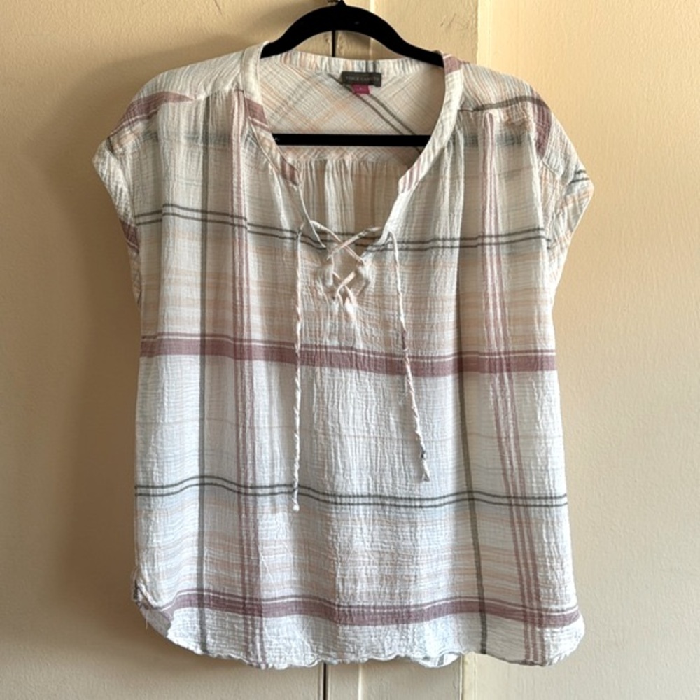 Vince Camuto top size large